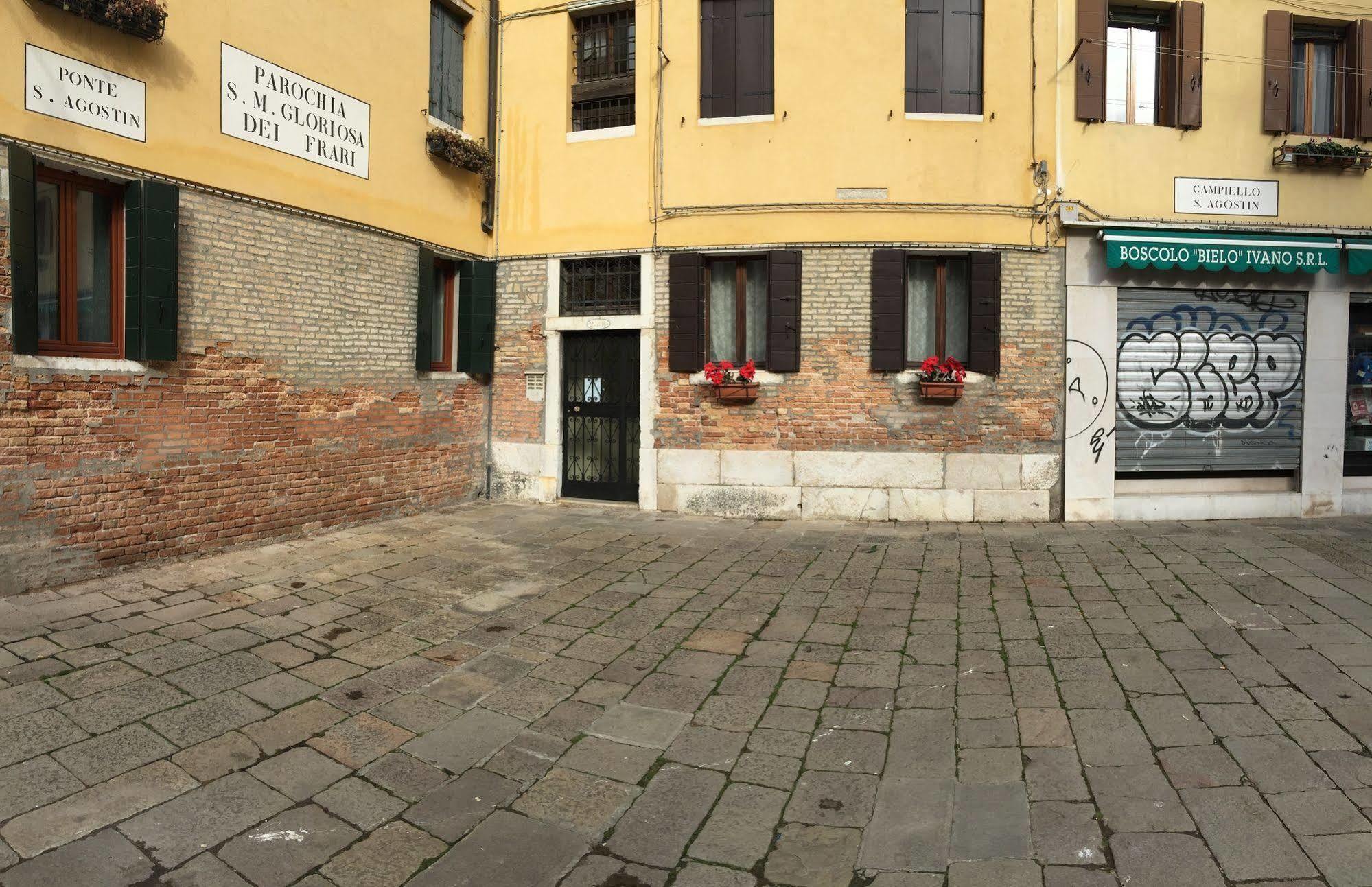 Home Lovers Apartment Venecia Exterior foto