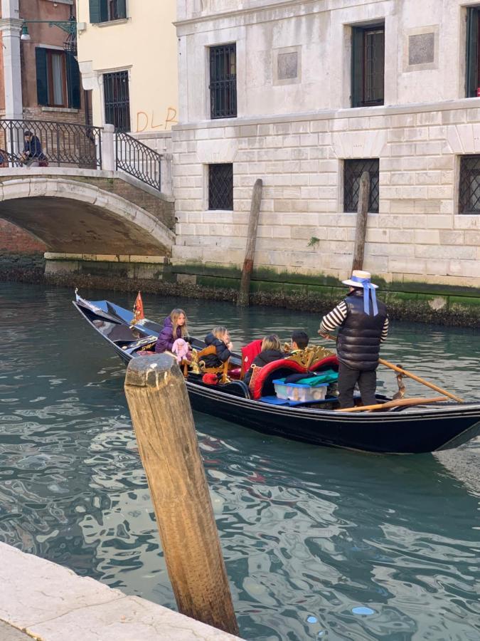 Home Lovers Apartment Venecia Exterior foto